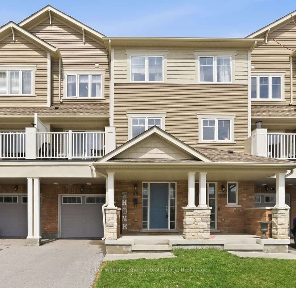 98 Tabaret Crescent, Oshawa, ON L1L 0G5