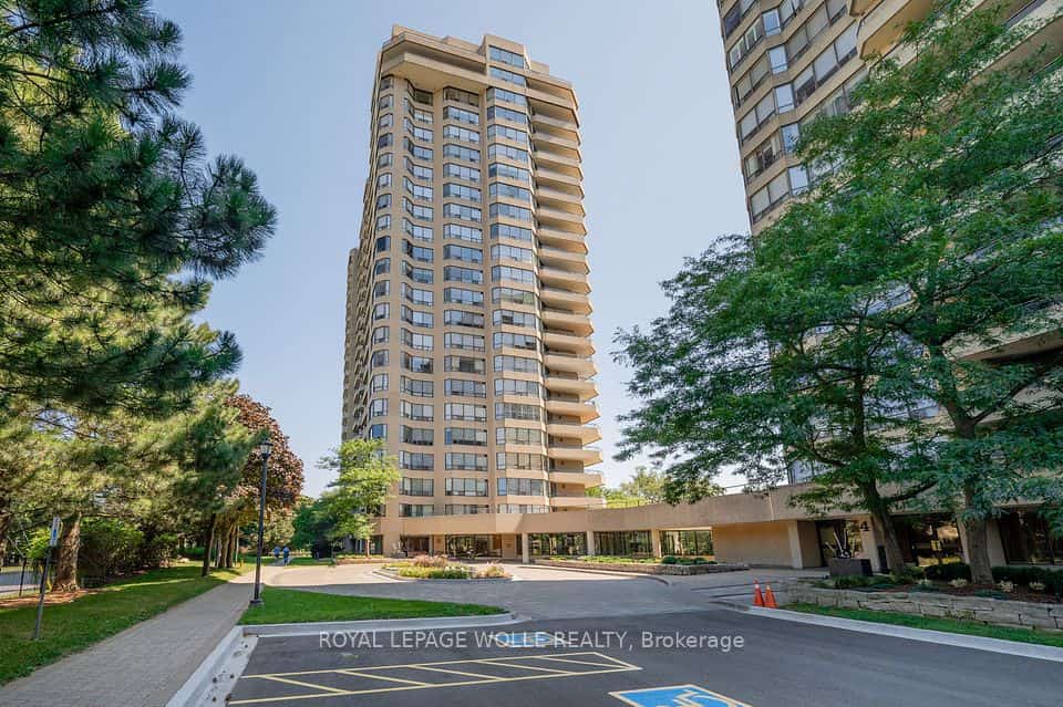Waterpark Place, Waterloo