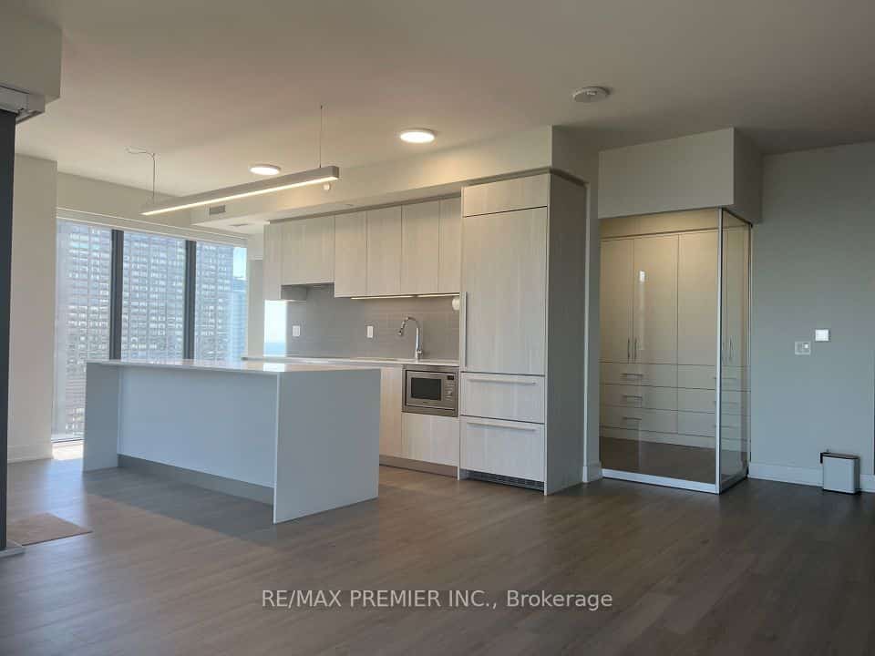 8 Cumberland Street #3506, Toronto, ON M4W 1J5