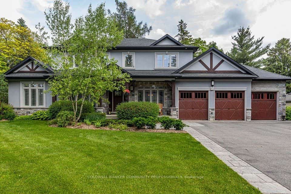 60 Parker Avenue, Hamilton, ON L9G 1A7