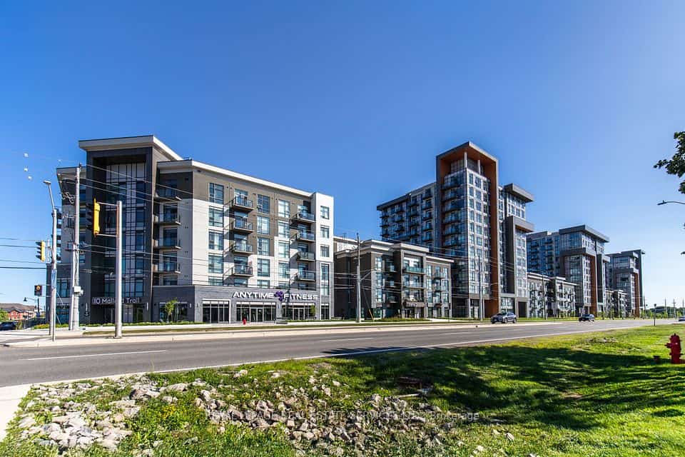 460 Dundas Street E #221, Hamilton, ON L8B 2A5