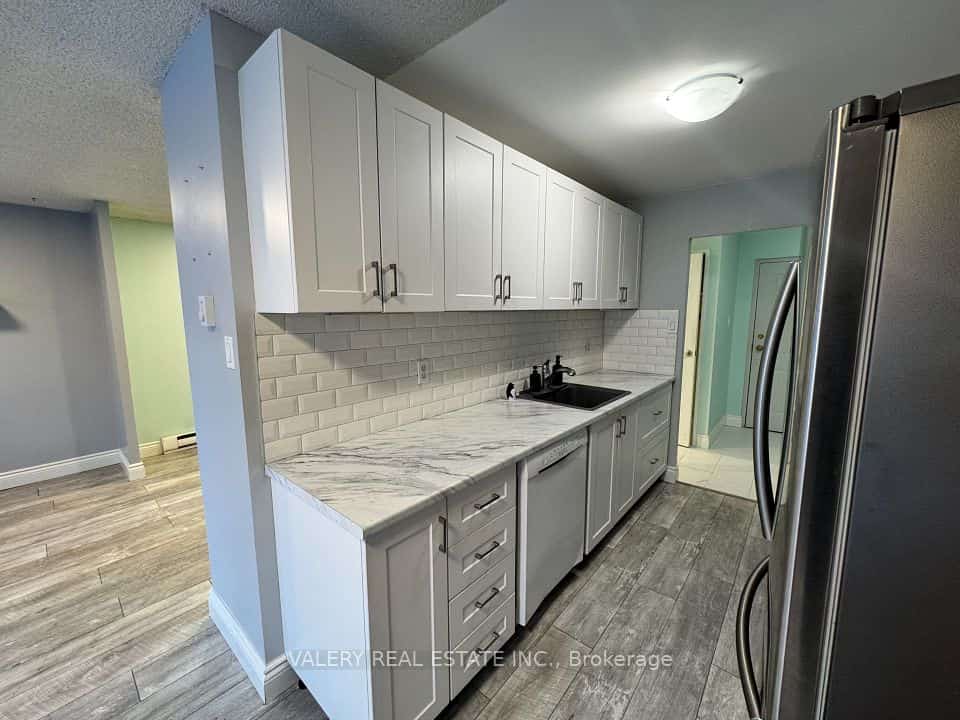 65 Highland Cres Crescent #106, Kitchener, ON N2M 5M8