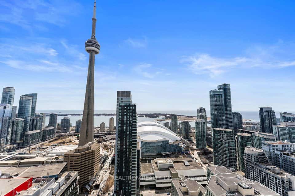 15 Mercer Street #4106, Toronto, ON M5V 1H2