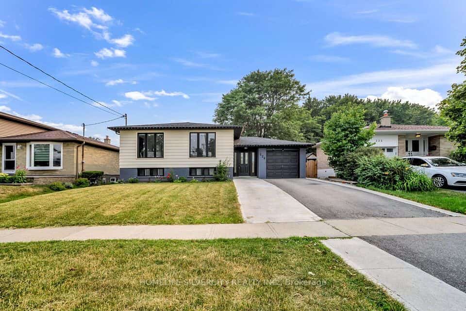 224 Delrex Boulevard, Halton Hills, ON L7G 4E9