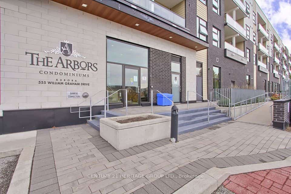 555 William Graham Drive #250, Aurora, ON L4G 7C4