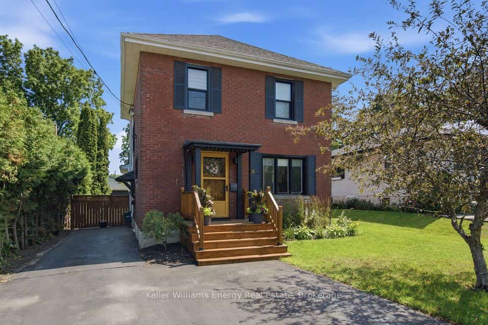 35 Havelock Street, Cobourg, ON K9A 2J2