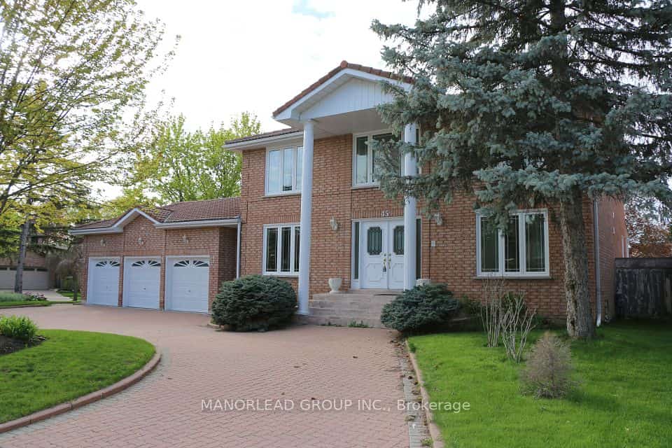 45 Aitken Circle, Markham, ON L3R 7L3