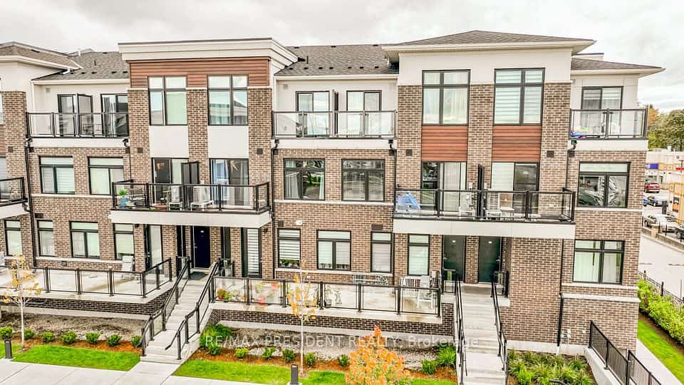 755 Omega Drive #218, Pickering, ON L1V 0H1