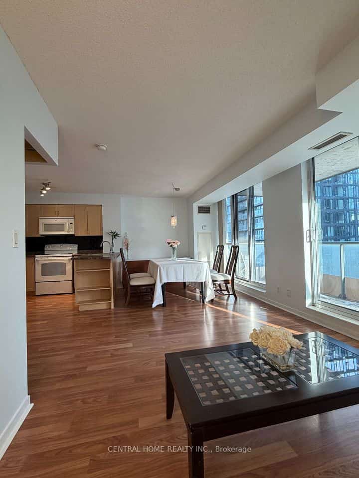 76 Shuter Street #1207, Toronto, ON M5B 1B4