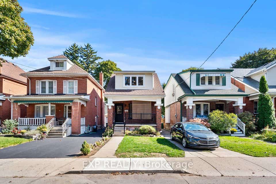 105 Rothsay Avenue, Hamilton, ON L8M 3G3