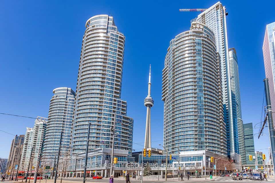 8 York Street #2812, Toronto, ON M5J 2Y2
