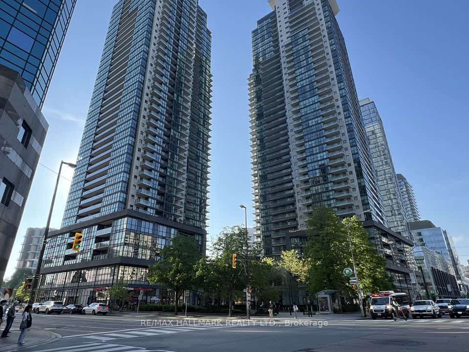 5162 Yonge Street #607, Toronto, ON M2N 0E9