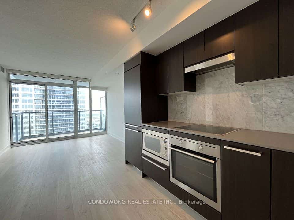 70 Queens Wharf Road #3015, Toronto, ON M5V 0J2