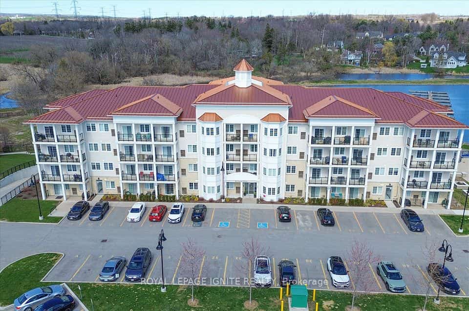 80 Shipway Avenue #215, Clarington, ON L1B 0V8