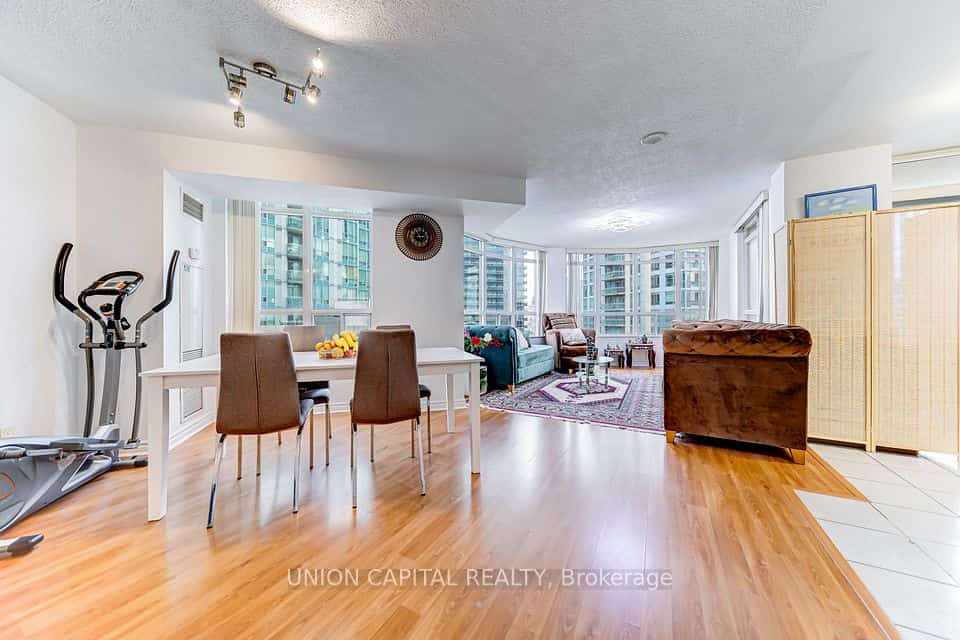 3888 Duke Of York Boulevard #1225, Mississauga, ON L5B 4P5