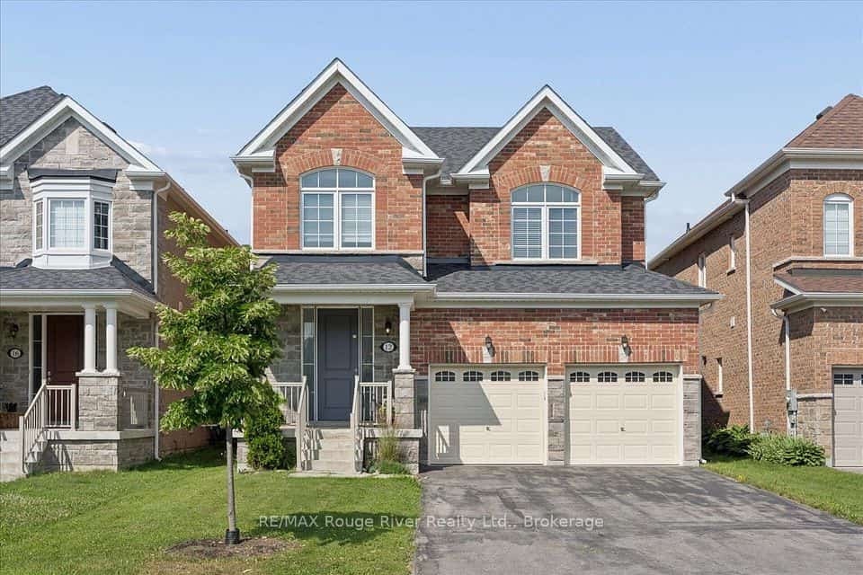 12 Bill Hutchinson Crescent, Clarington, ON L1C 7E1