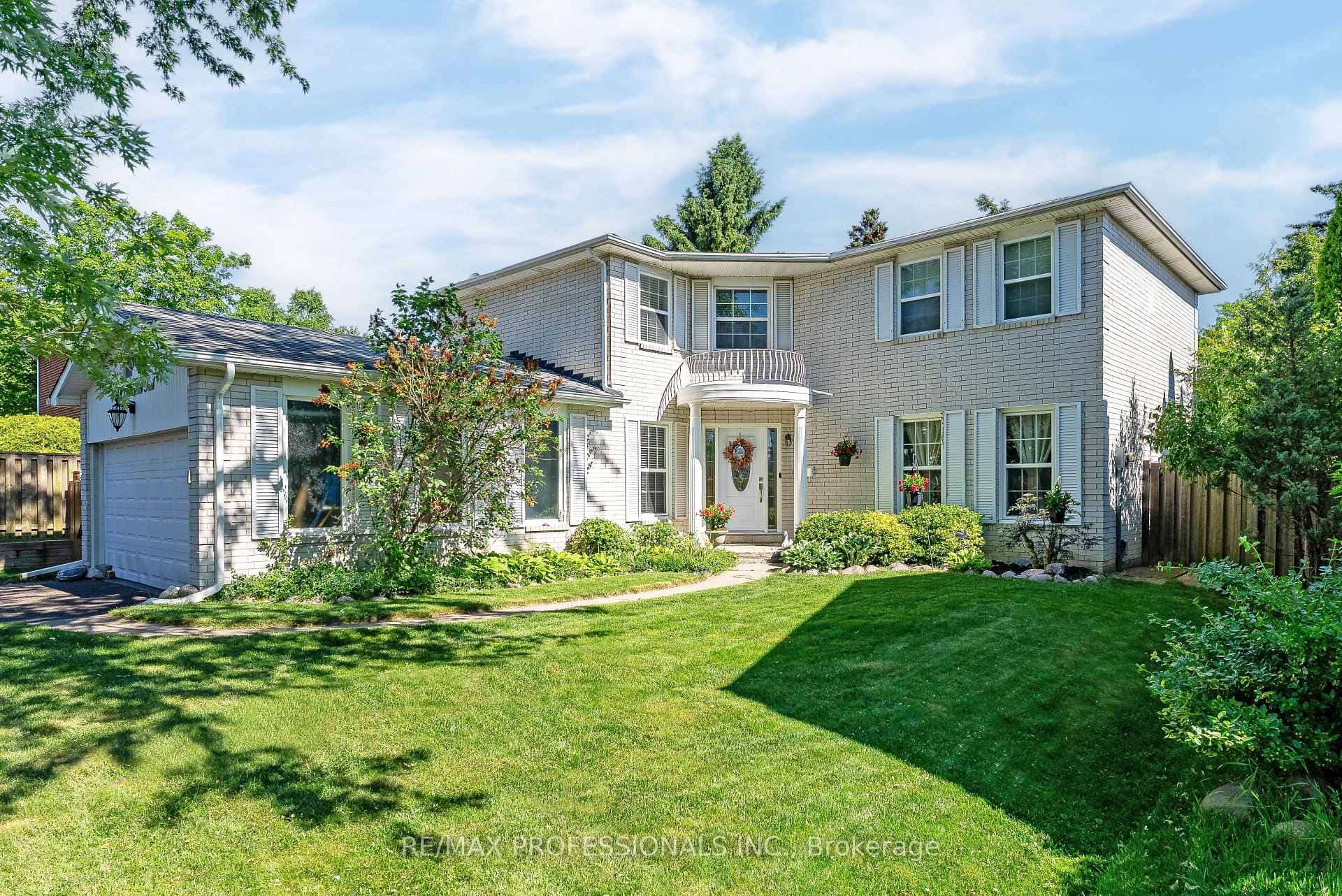 4169 Garrowhill Trail, Mississauga, ON L4W 2H5