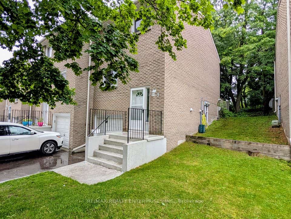 121 Morgan Avenue #7, Kitchener, ON N2A 2M4