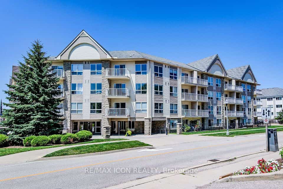 8 Harris Street Condominiums, Cambridge
