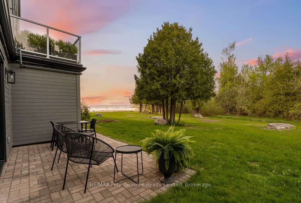 44 Trott Boulevard #7, Collingwood, ON L9Y 5B7