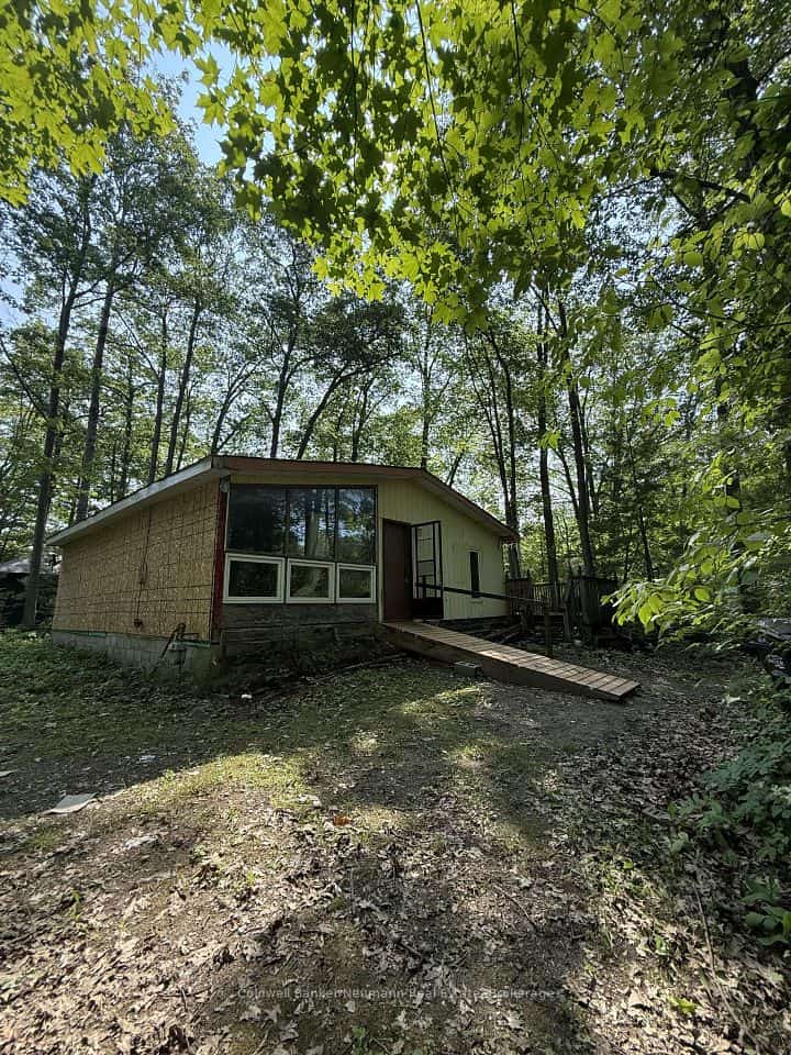 808 Oxbow Park Drive, Wasaga Beach, ON L9Z 2V1