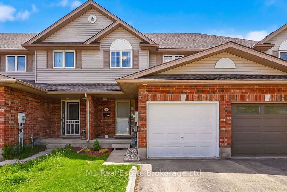 8 Ralston Drive, Guelph, ON N1E 0C3