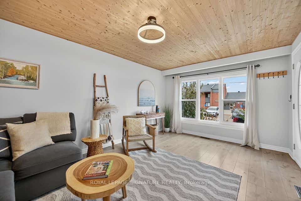 57 Maria Street, Penetanguishene, ON L9M 1L3