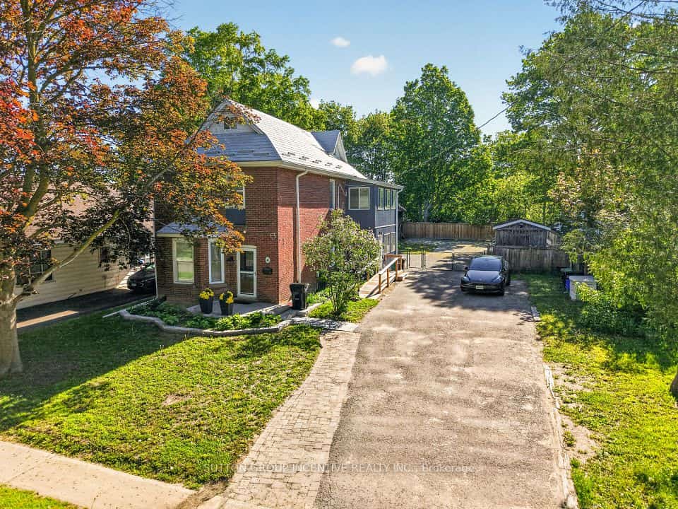 48 Alfred Street, Barrie, ON L4N 3M3