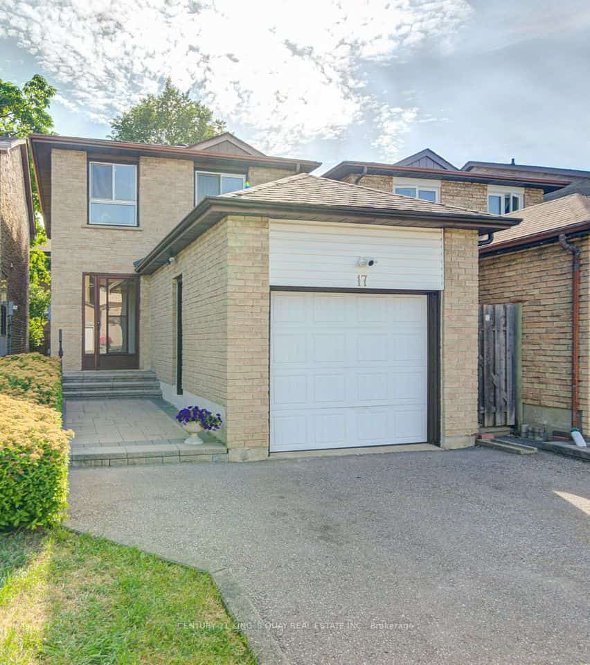 17 Croxley Green, Markham, ON L3R 3T5