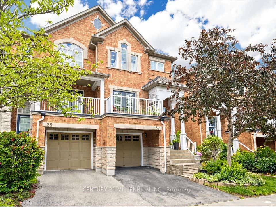 601 Shoreline Drive #37, Mississauga, ON L5B 4K7