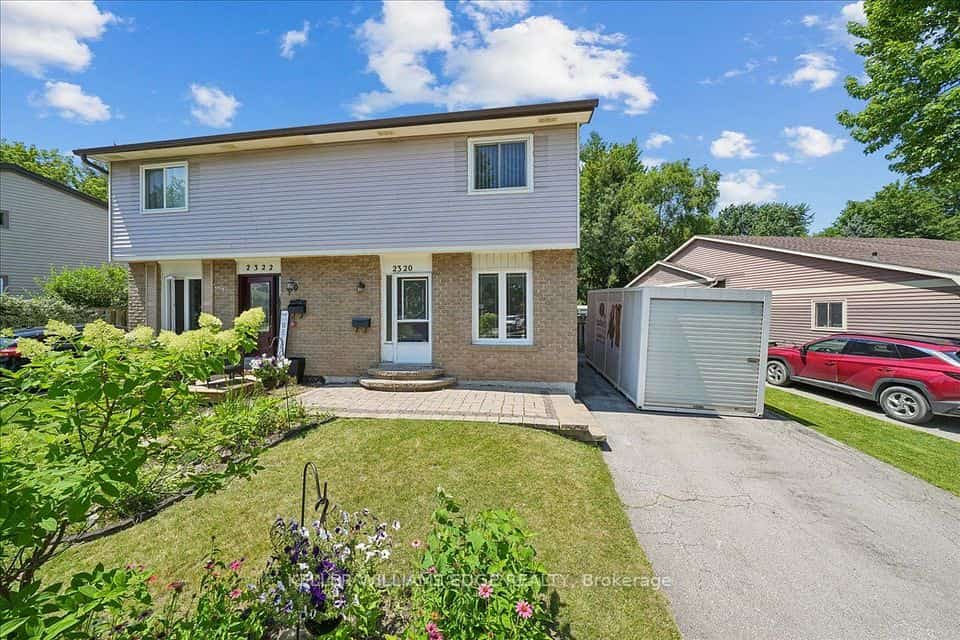 2320 Middlesmoor Crescent, Burlington, ON L7P 3X7