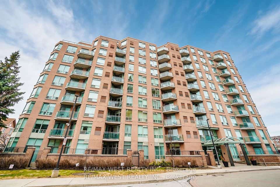 190 Manitoba Street #309, Toronto, ON M8Y 3Y8