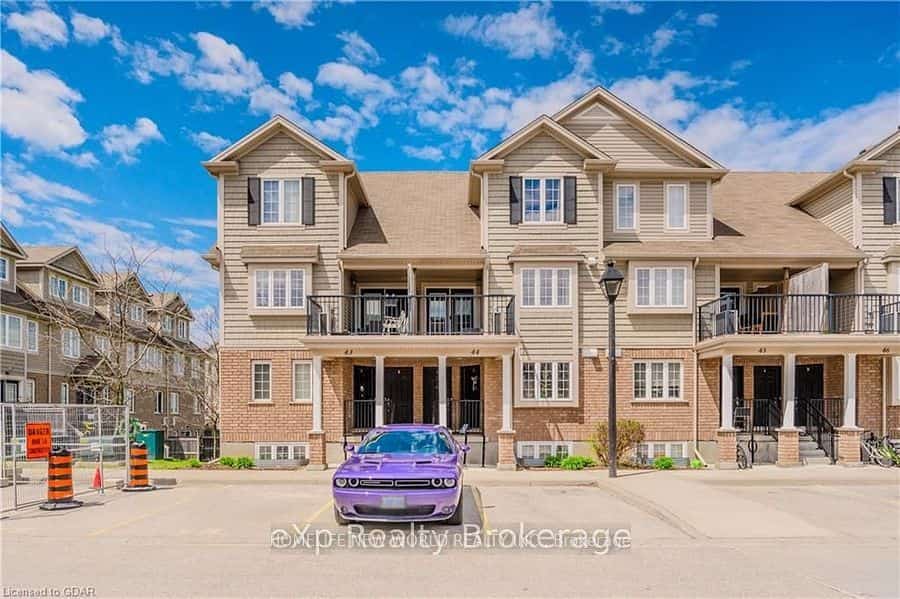 15 Carere Crescent #44B, Guelph, ON N1E 0K4