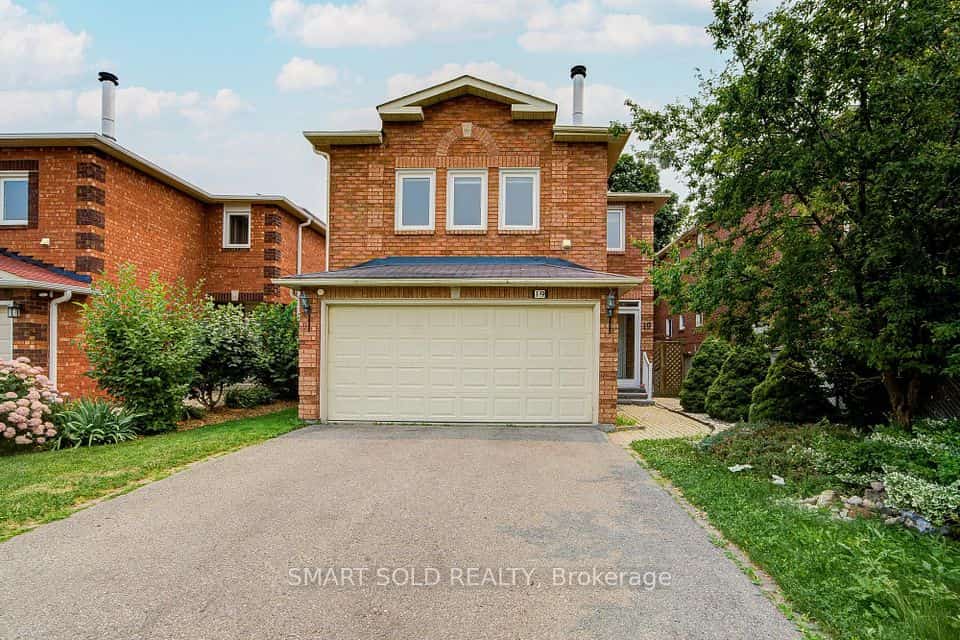 19 Justus Drive, Richmond Hill, ON L4C 9Z4