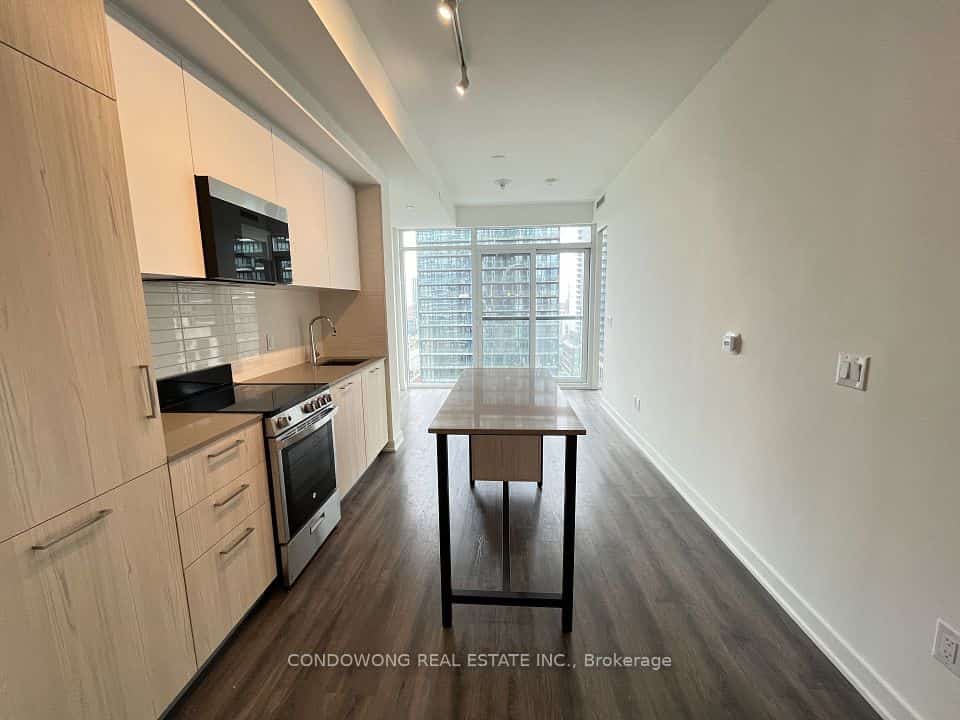 65 Mutual Street #1503, Toronto, ON M5B 0E5