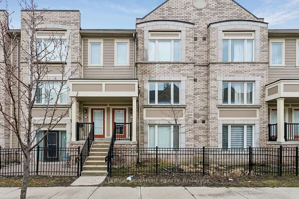 1 Beckenrose Court #136, Brampton, ON L6Y 6G2