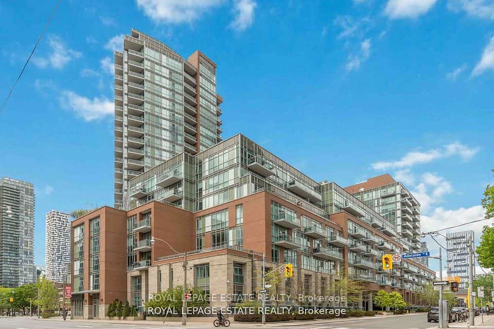 112 George Street #S730, Toronto, ON M5A 2M5