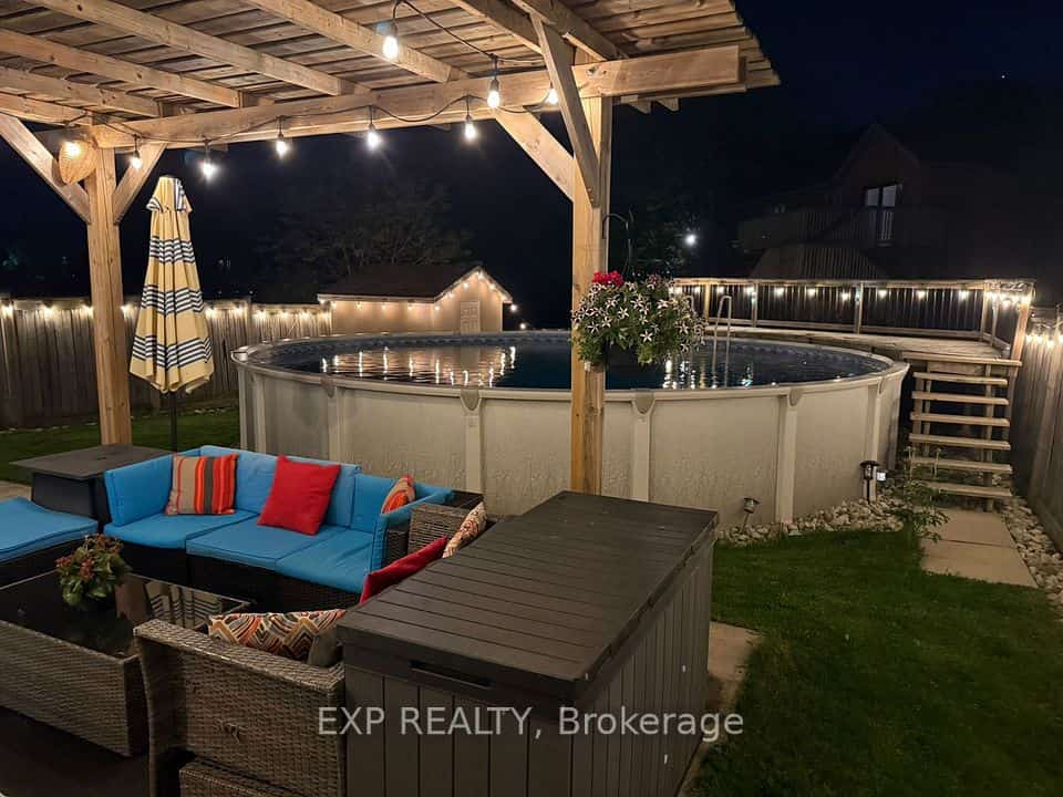194 Southbrook Drive, Hamilton, ON L0R 1C0