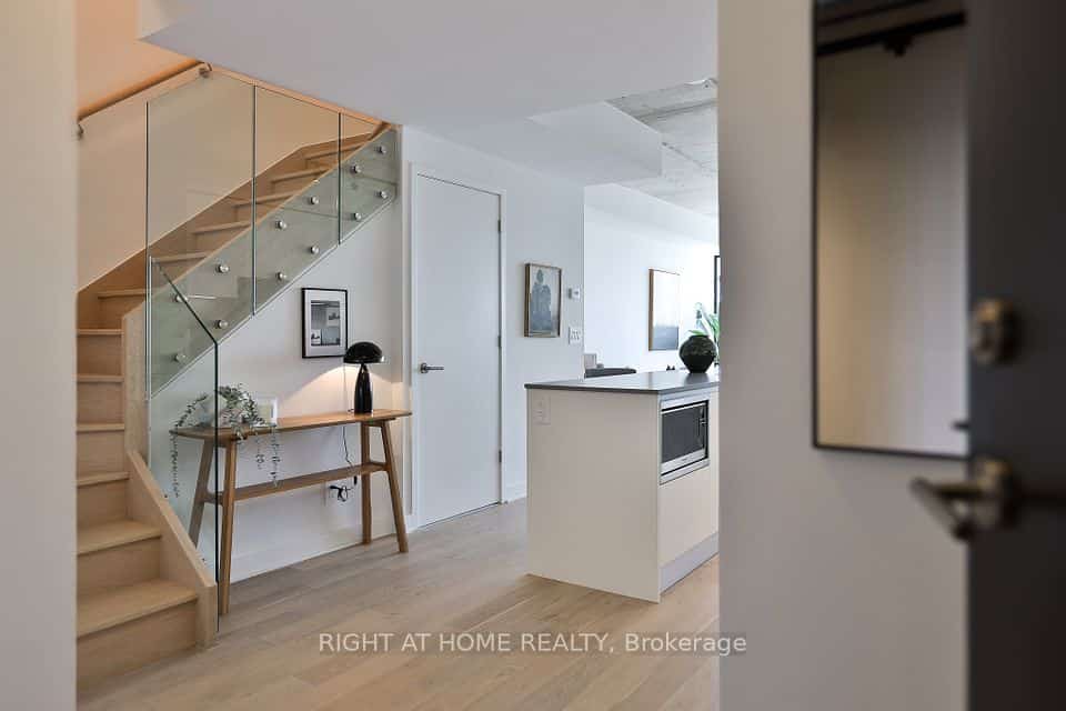 Junction House, Toronto