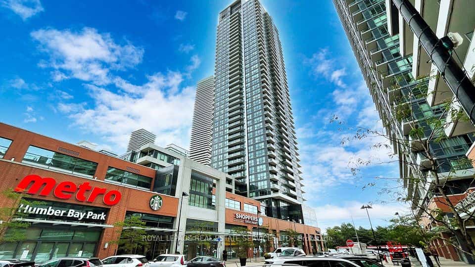 2200 Lake Shore Boulevard W #3310, Toronto, ON M8V 1A4