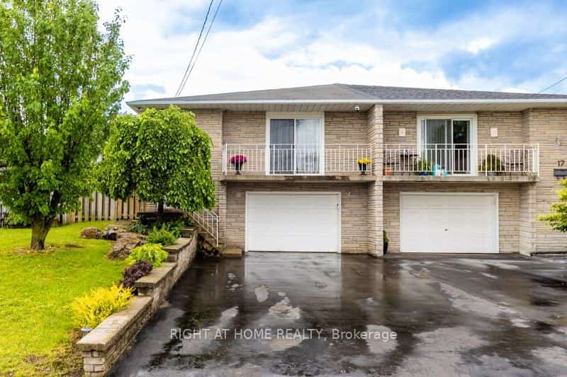 15 Tuna Court, Hamilton, ON L8W 1S1