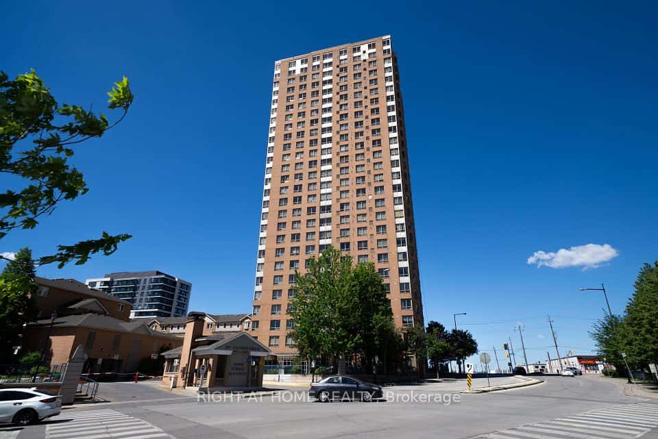 115 Omni Drive #709, Toronto, ON M1P 5B4