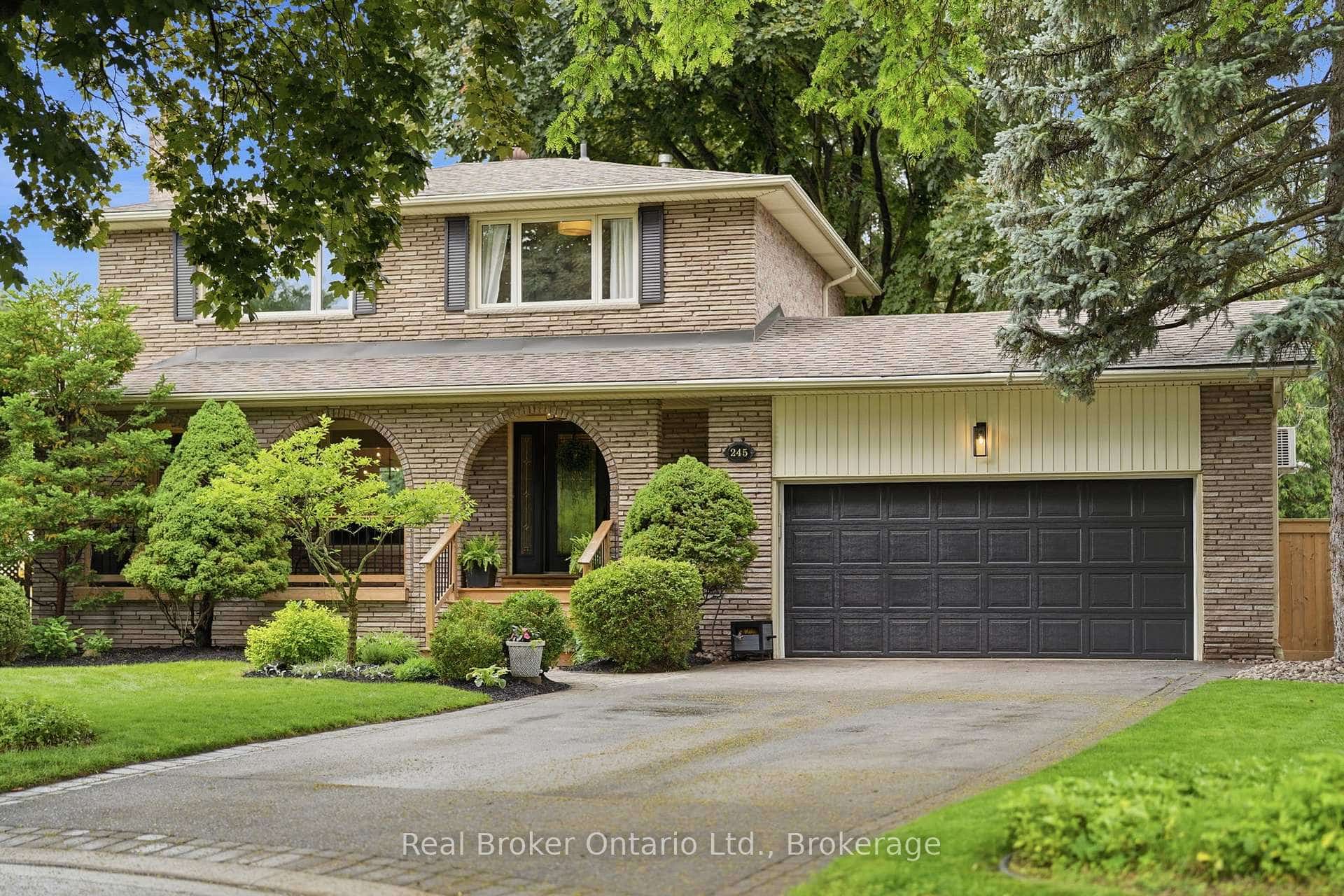 245 Applevale Court, Burlington, ON L7L 2C1