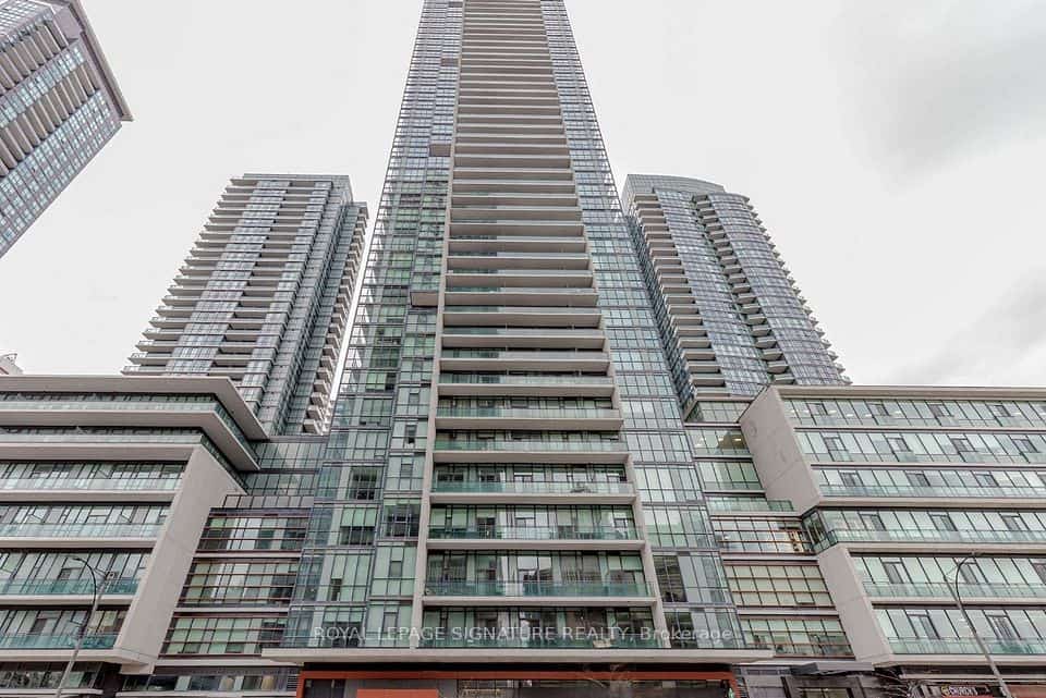4070 Confederation Parkway #2109, Mississauga, ON L5B 0E9