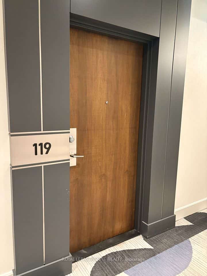 701 Sheppard Avenue W #119, Toronto, ON M3H 2S7