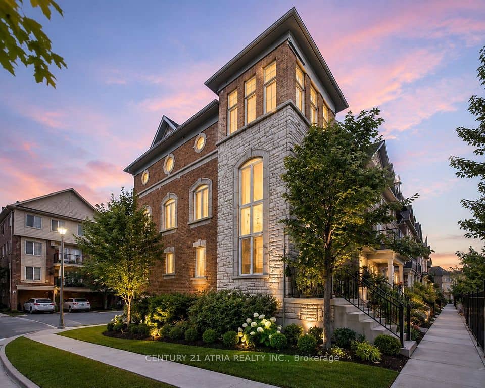 92 Louisbourg Way, Markham