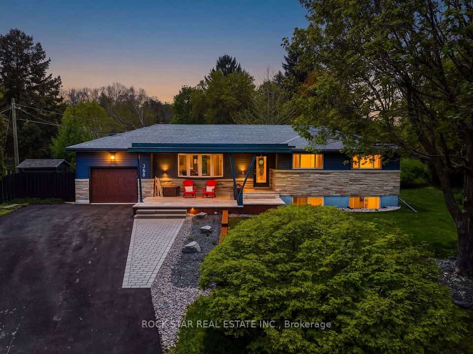 368 Philip Place, Hamilton, ON L9G 3G8