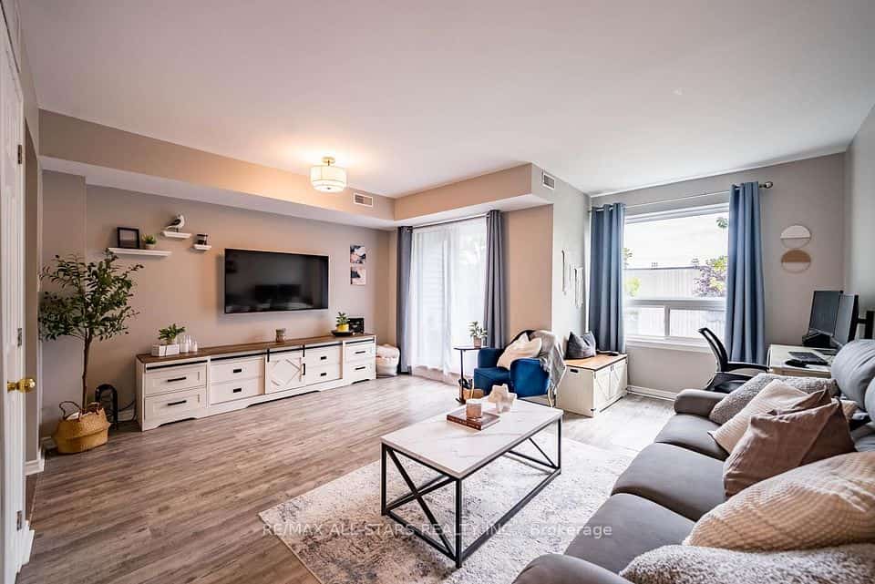 12455 Ninth Line #202, Whitchurch-Stouffville, ON L4A 1J3