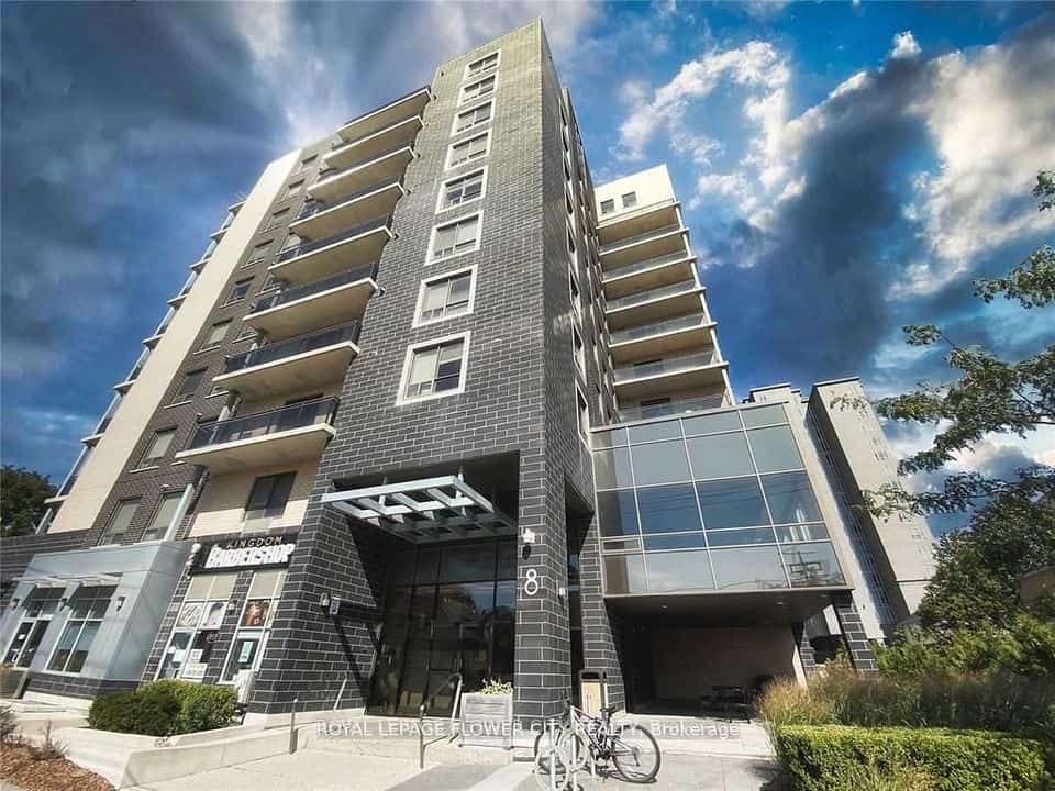 8 Hickory Street #703, Waterloo, ON N2L 3H6