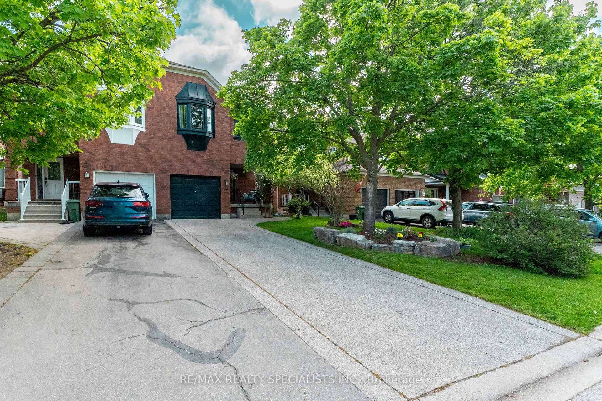 46 Harnesworth Crescent, Hamilton, ON L0R 2H6
